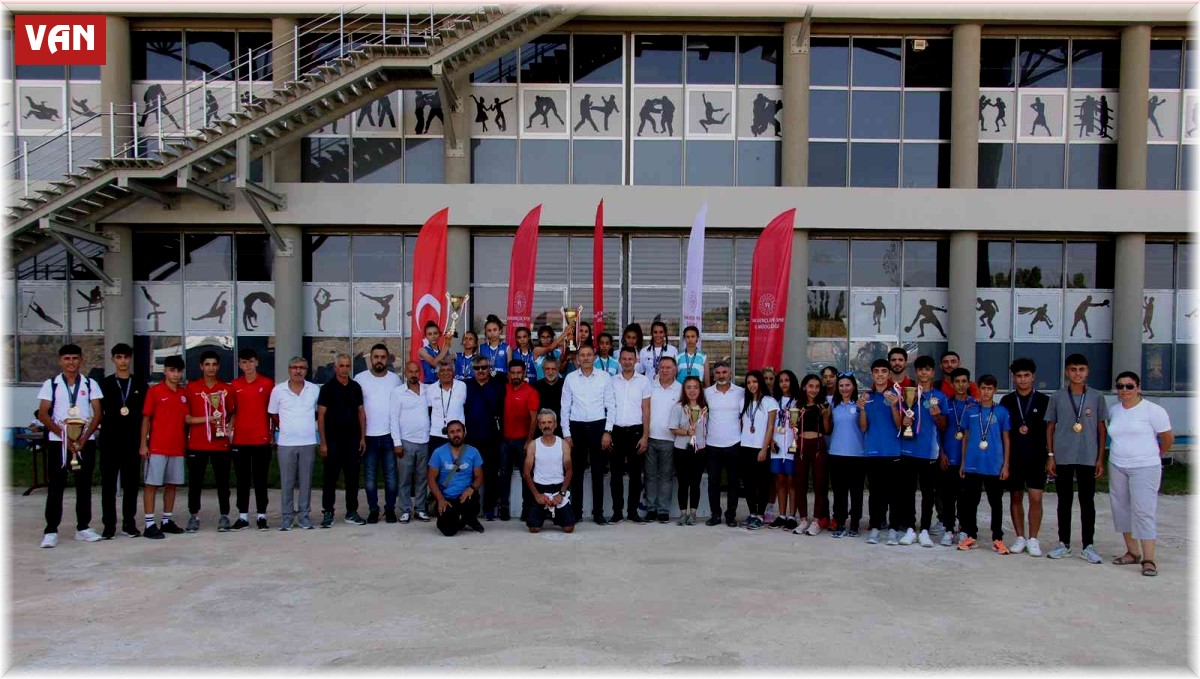 Edremit Belediyesi Spor Kulübü sporcuları Türkiye şampiyonu oldu