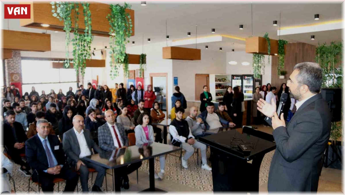 Edremit Belediyesi YKS'ye girecek gençlerin sınav ücretini bu yıl da karşılayacak