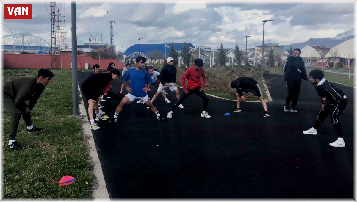 Edremit Belediyesinin BESYO kurslarıyla 58 kişi üniversiteye yerleşti