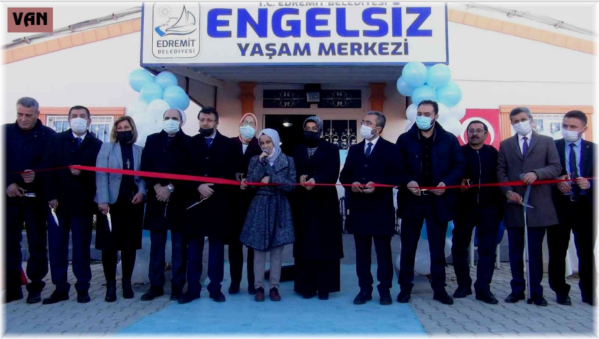 Edremit Engelsiz Yaşam Merkezi açıldı