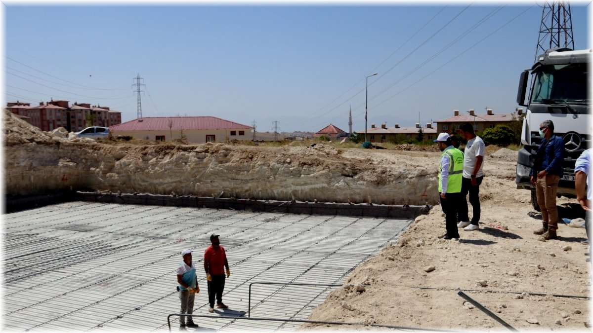 'Edremit Millet Bahçesi'nin yapımına başlandı