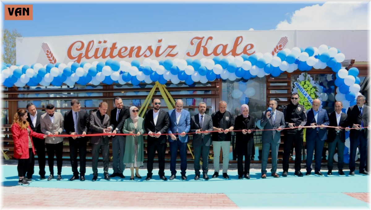 Edremit'te bölgenin ilk ve tek 'Glütensiz Kafe ve Fırını' hizmete açıldı