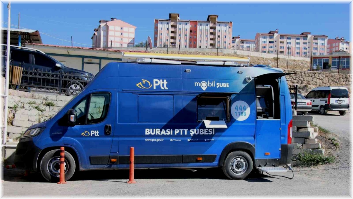 Edremit'te PTT Mobil Aracı hizmet vermeye başladı