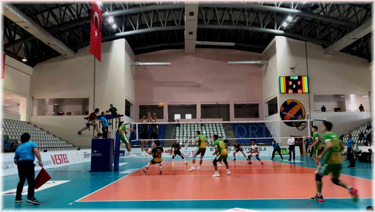 Efeler Ligi: Bingöl Solhan Spor: 0 - Arkas Spor: 3