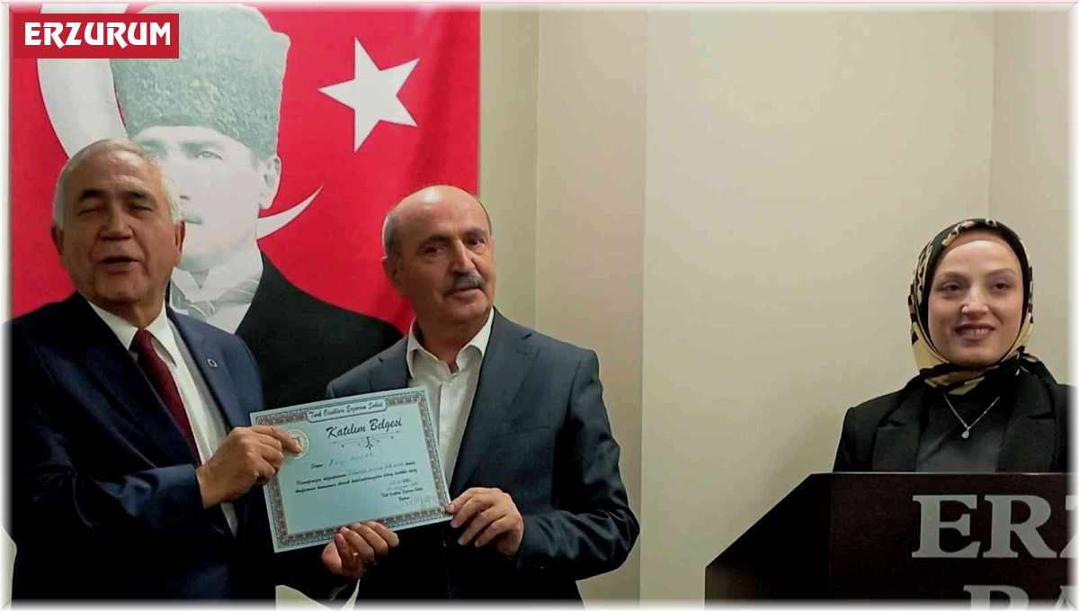 Eğitimci Budak, Aşık Veysel'i Yunus'a benzetti