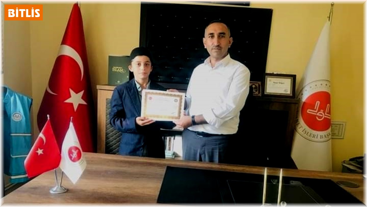 Eğitimini tamamlayan öğrencilere hafızlık belgeleri verildi