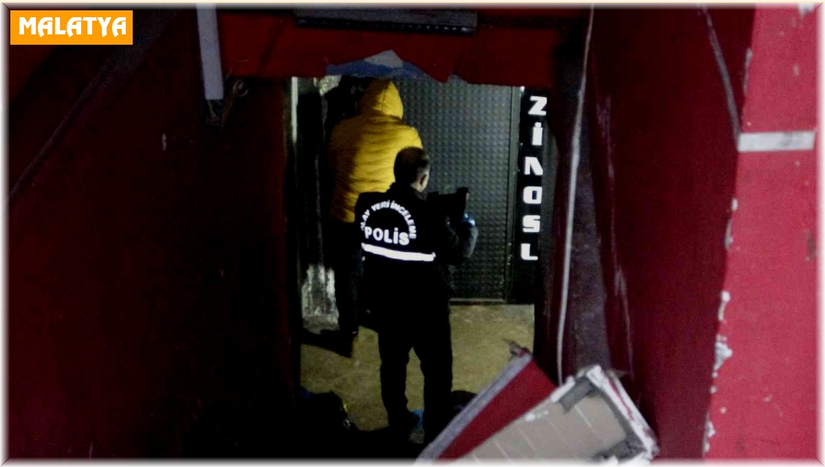 Eğlence merkezinde kanlı kavga: 2 'si ağır 3 yaralı