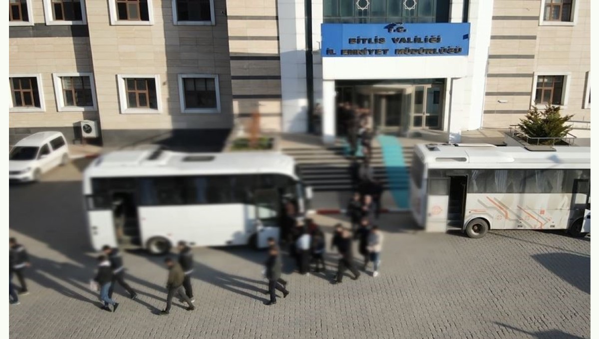 Ehliyet sınavında 'joker' operasyonu: 27 organizatör tutuklandı