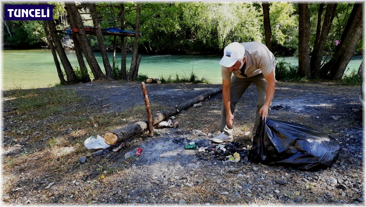 Ekipler, Munzur Vadisi Milli Parkında çevre temizliği yaptı