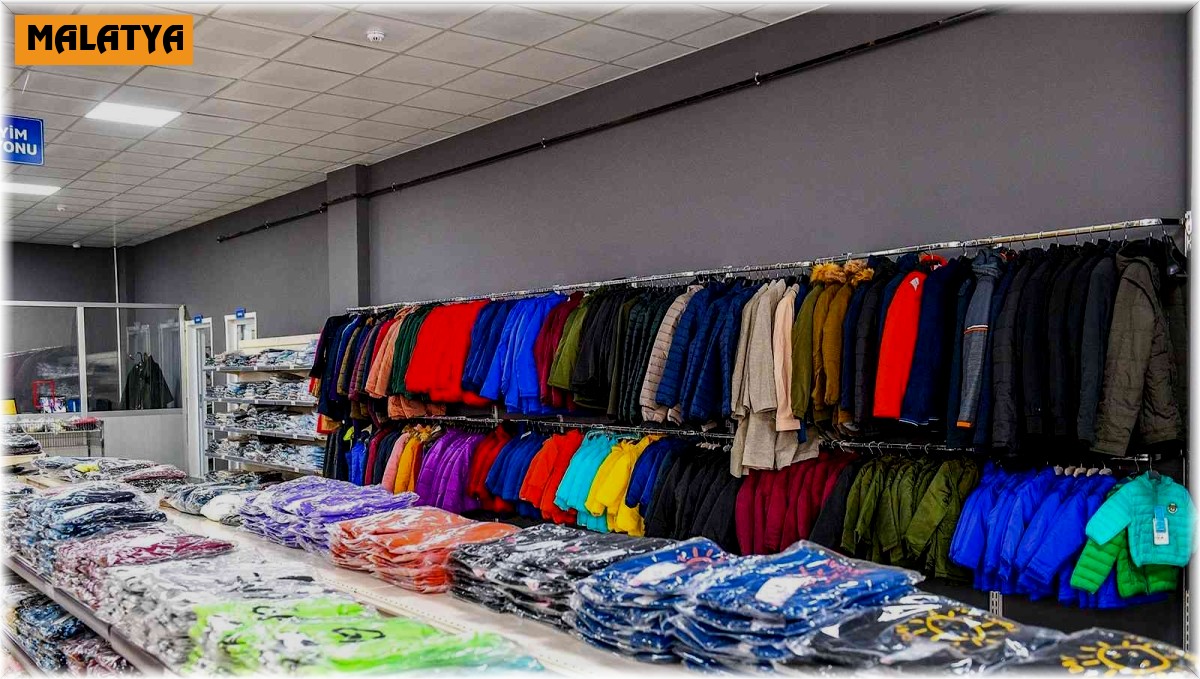 Ekonomik durumu iyi olmayanların kapısı Hayır Çarşısı