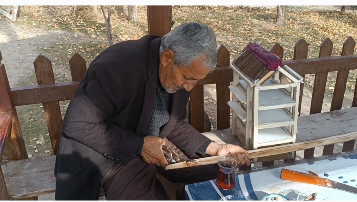 El sanatları ile şifa buldu