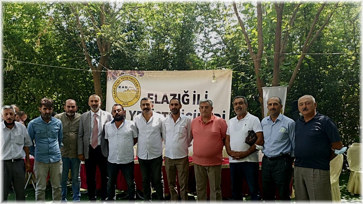 Elazığ Arı Yetiştiriciler Birliği Başkanı Canbay güven tazeledi