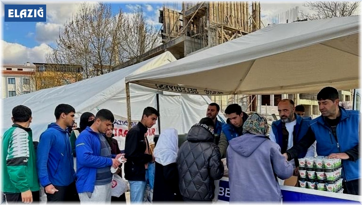 Elazığ Belediyesi depremzedelerin yanında olmaya devam ediyor