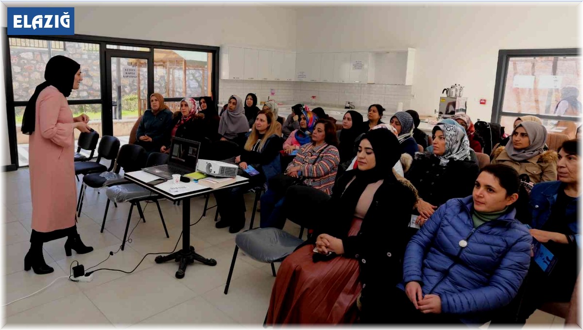 Elazığ Belediyesi'nden aile içi iletişim semineri