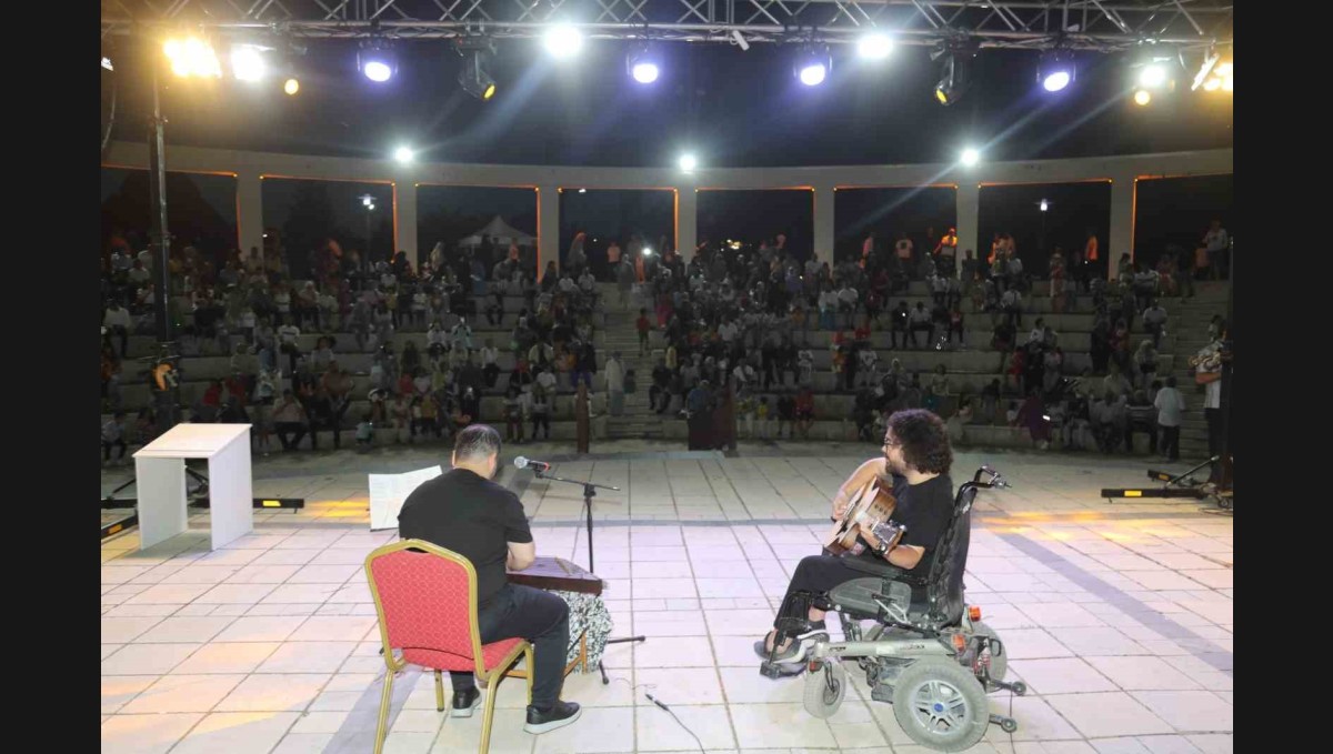 Elazığ Belediyesi tiyatro şenliği yoğun ilgi gördü