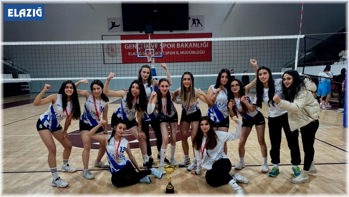 Elazığ Belediyesi voleybol takımı gençler grubu Diyarbakır yolcusu