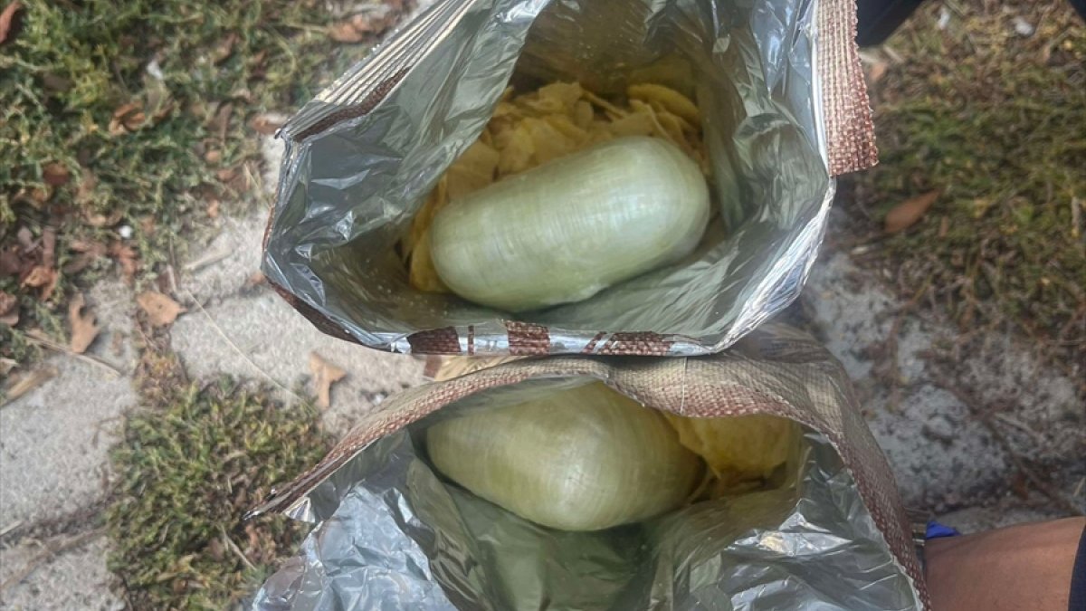 Elazığ'da 2 cips paketinde 1 kilogram esrar ele geçirildi
