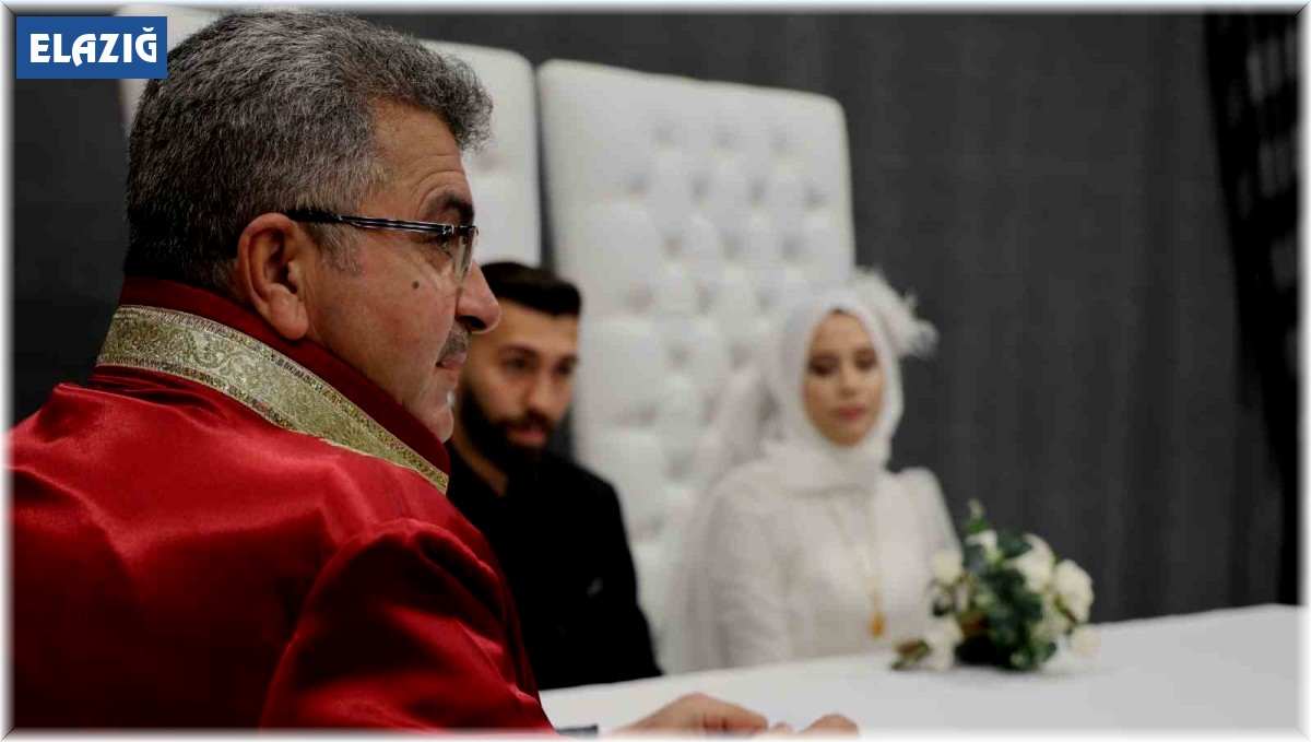 Elazığ'da 21 çift mutluluğa 24.04.2024'te 'Evet' dedi
