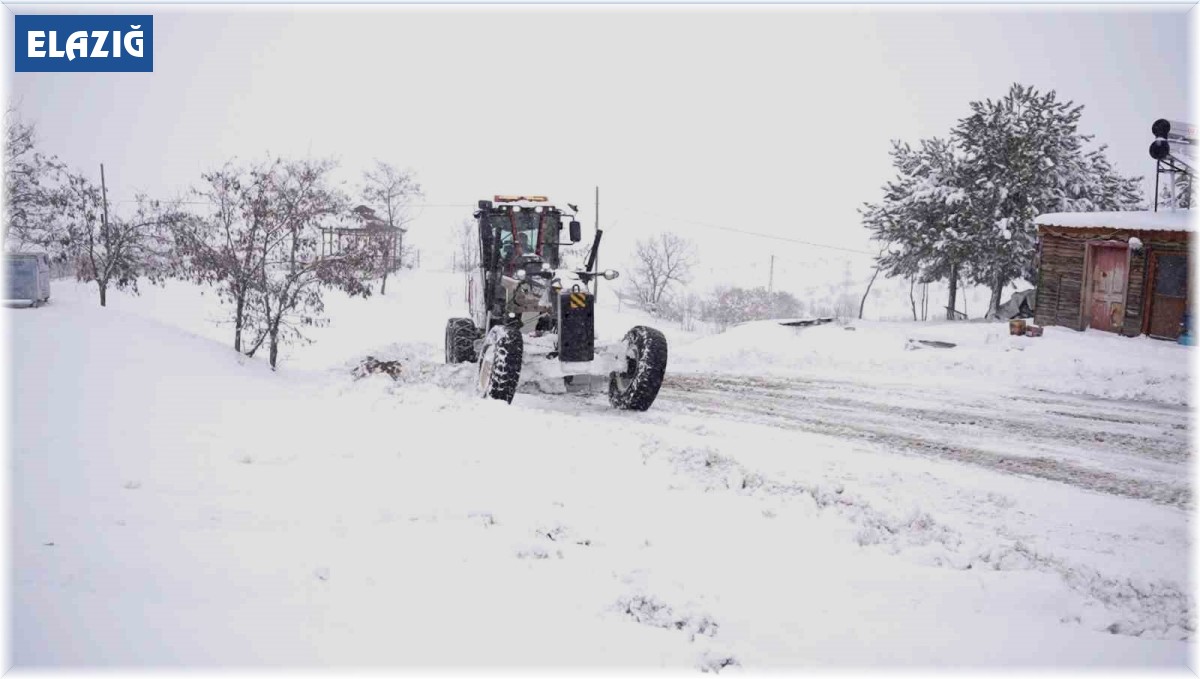 Elazığ'da 210 köy yolu ulaşıma kapandı
