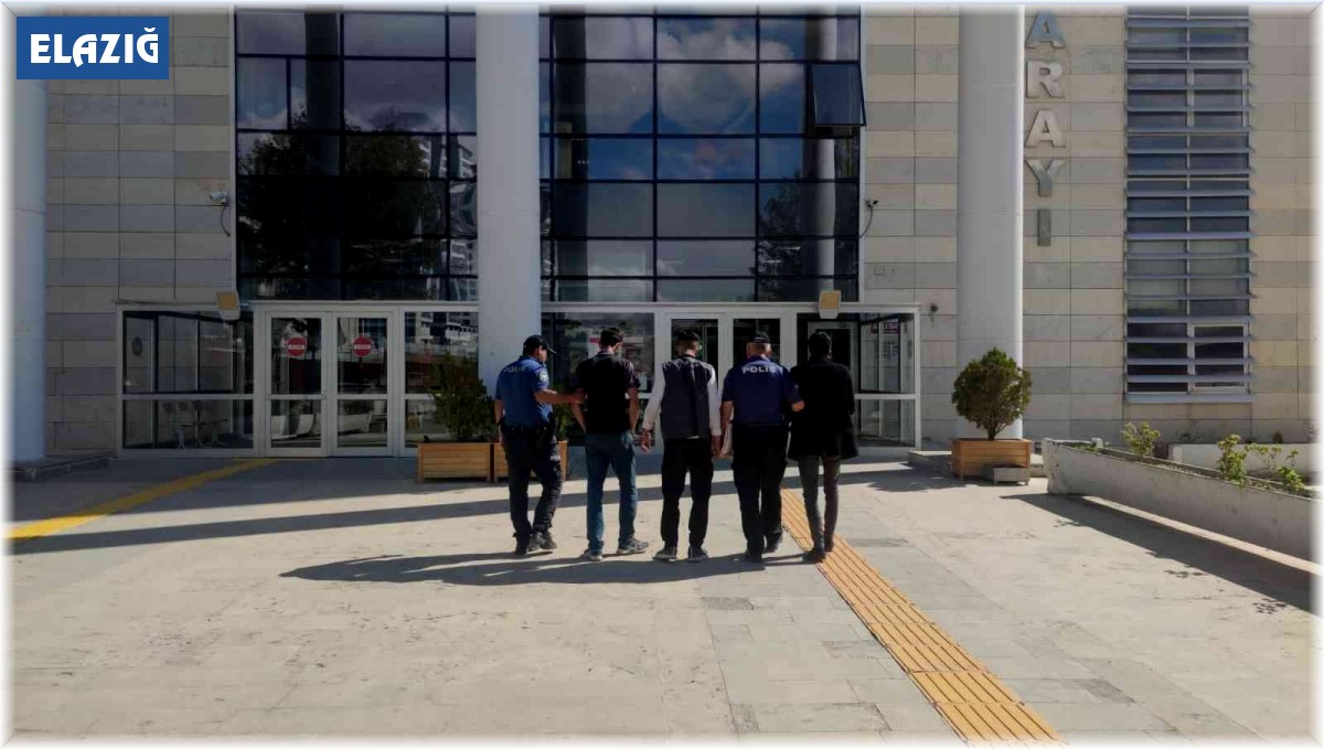 Elazığ'da 3 şüpheli akülü araç çalarken suçüstü yakalandı