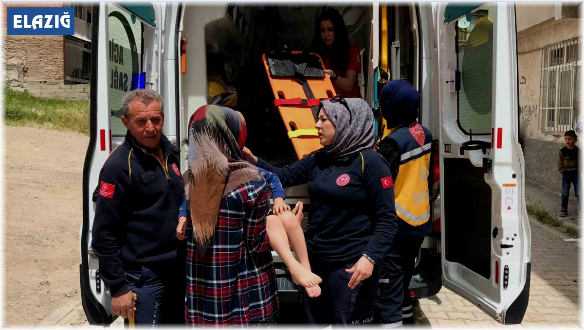 Elazığ'da 3 yaşındaki çocuğa çarpan otomobil sürücüsü kaçtı