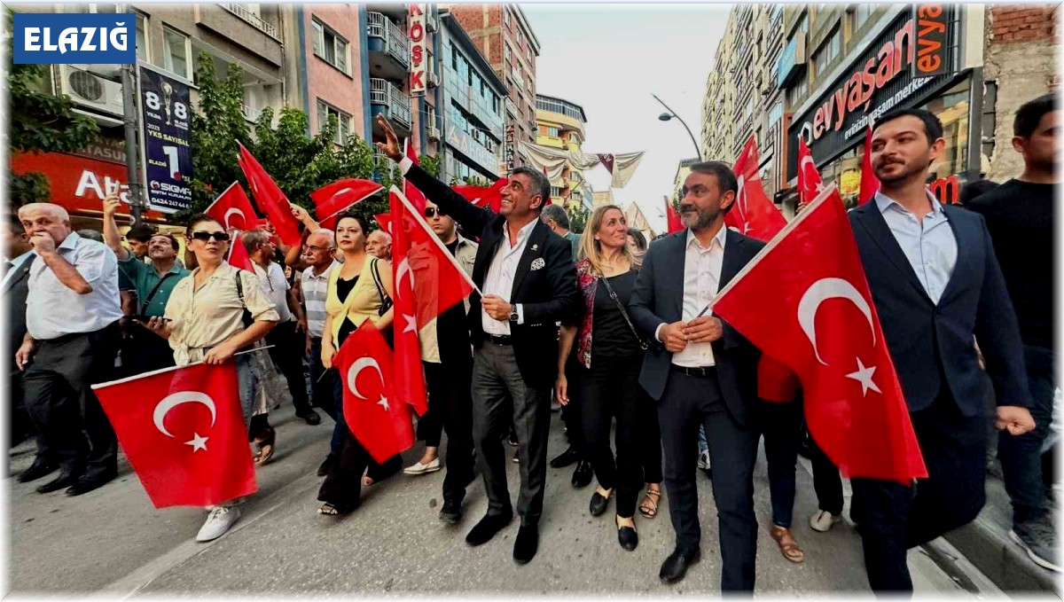 Elazığ'da 30 Ağustos Zafer Bayramı yürüyüşü