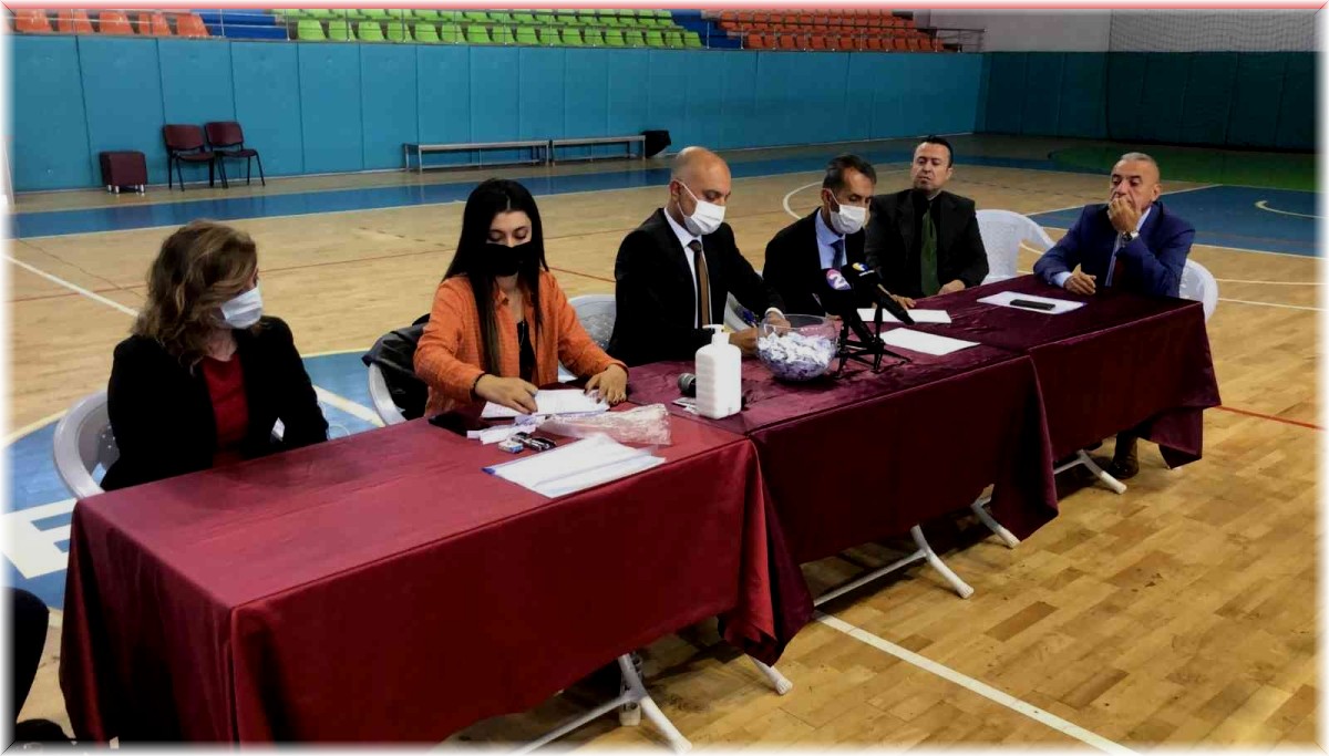 Elazığ'da 788 kişinin başvuru yaptığı TYP kura çekimi gerçekleştirildi