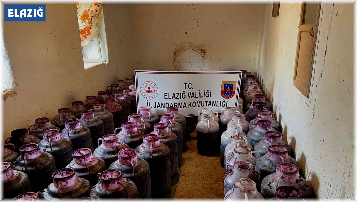 Elazığ'da 8 ton kaçak şarap ele geçirildi