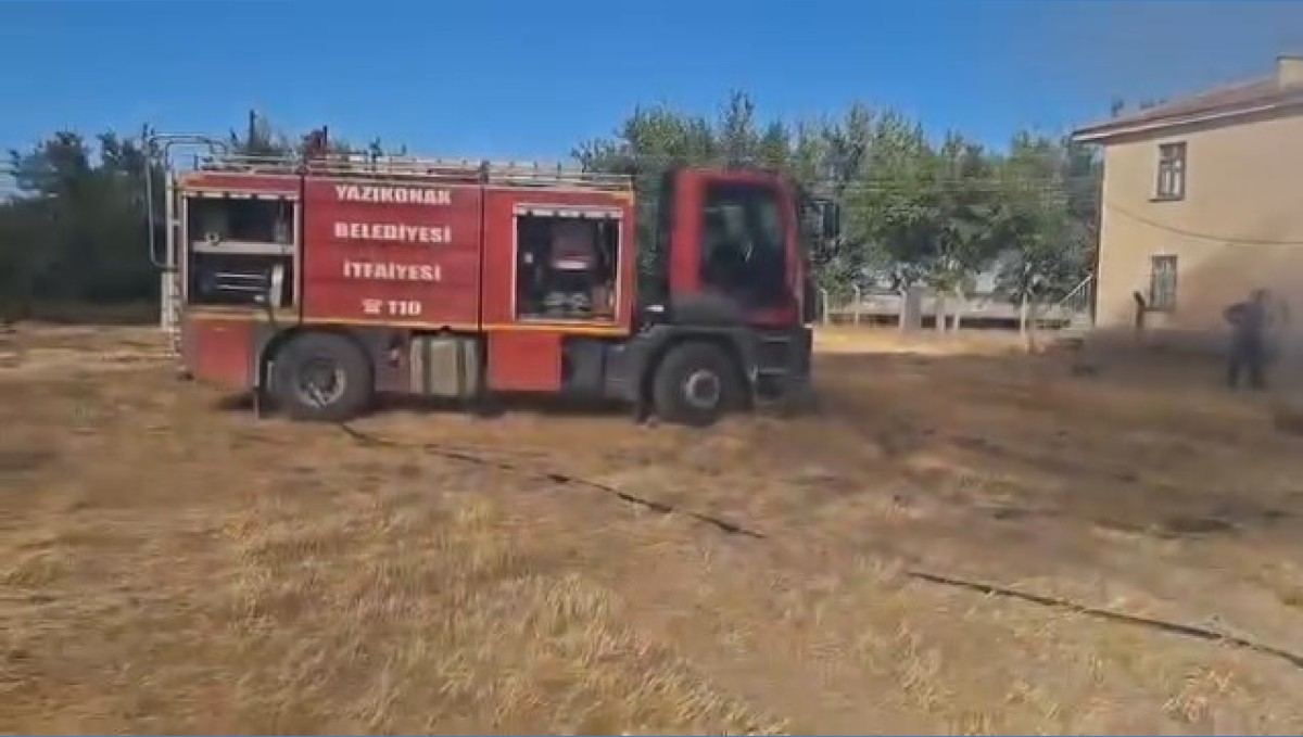 Elazığ'da ahır yangını