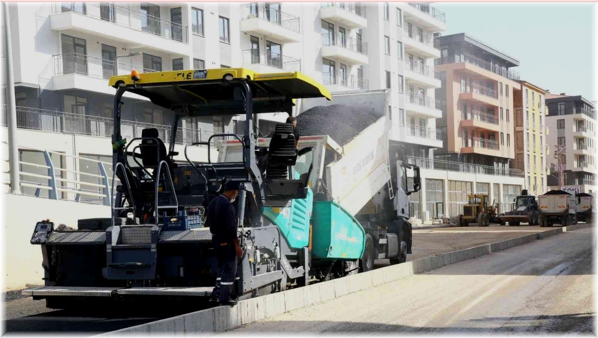 Elazığ'da Ali Rıza Septioğlu Bulvarı'ndaki yol çalışmaları tamamlandı