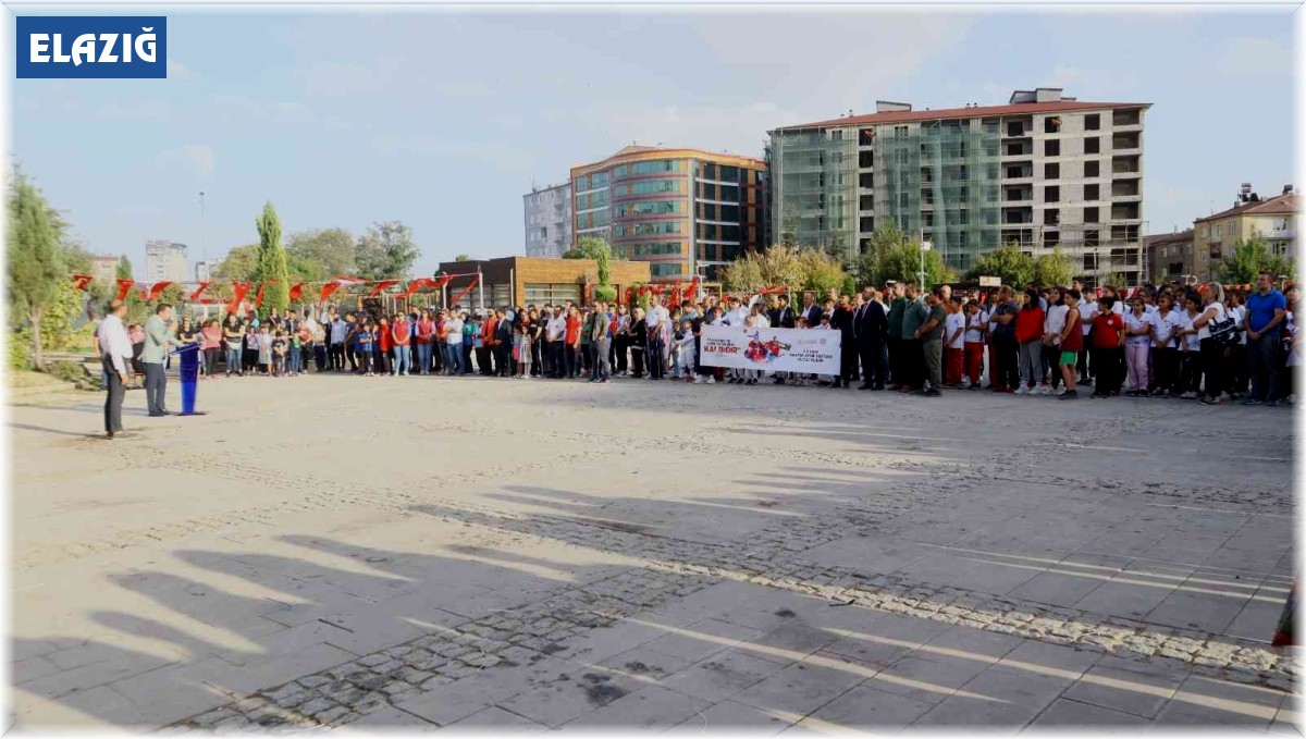 Elazığ'da Amatör Spor Haftası kortej yürüyüşüyle başladı