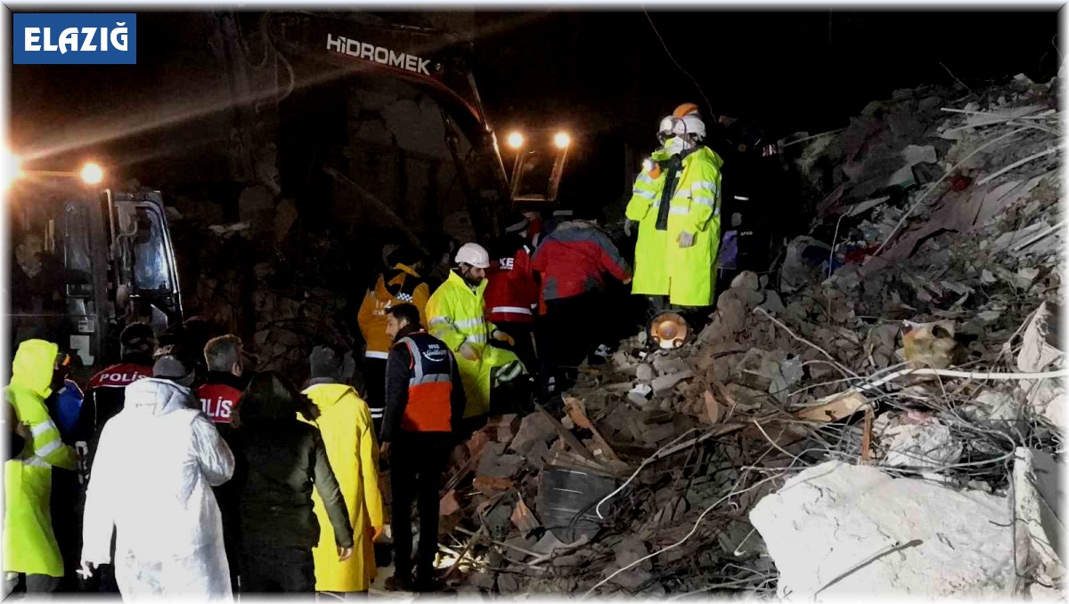 Elazığ'da arama çalışmaları tamamlandı, son kişinin de cansız bedenine ulaşıldı