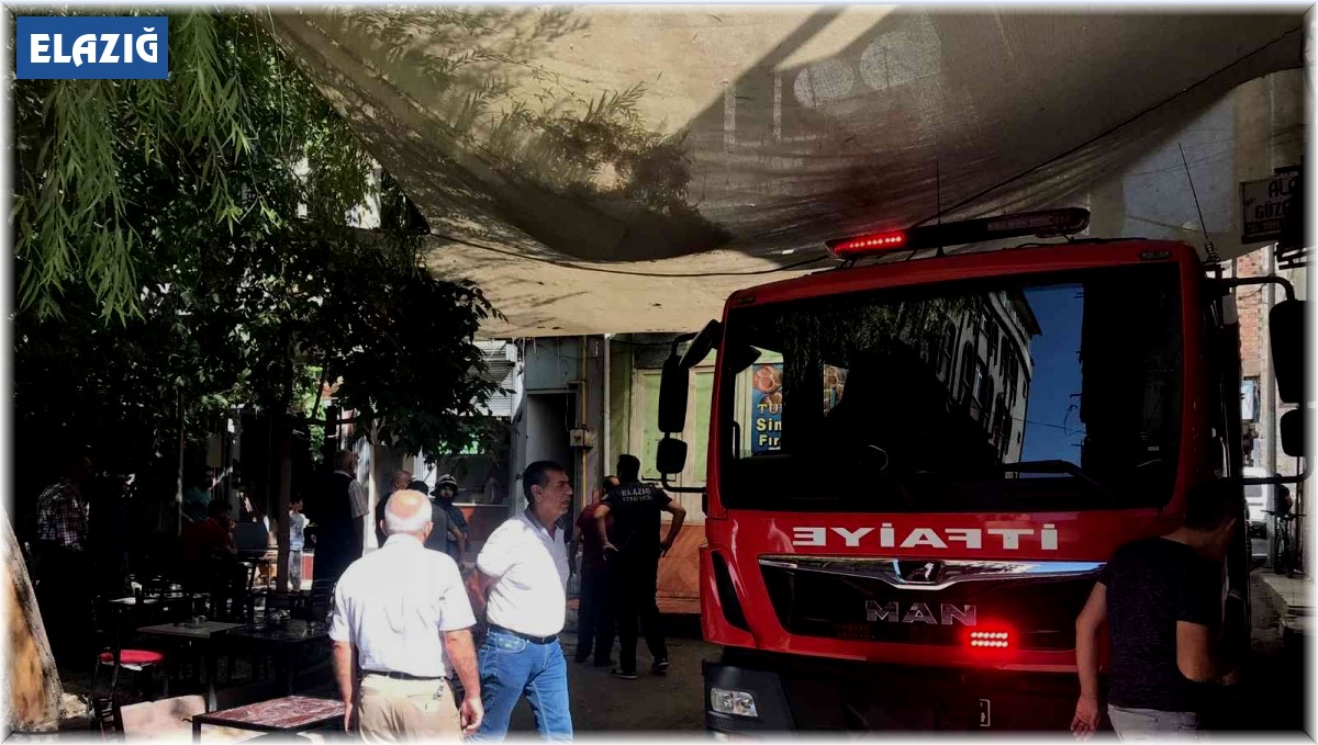 Elazığ'da baca yangını