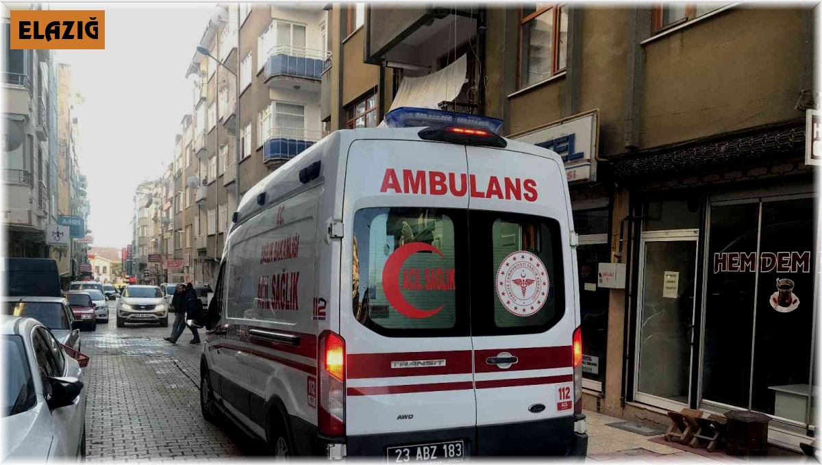 Elazığ'da bir kişi sokak ortasında pompalı tüfek ile husumetlisini yaraladı