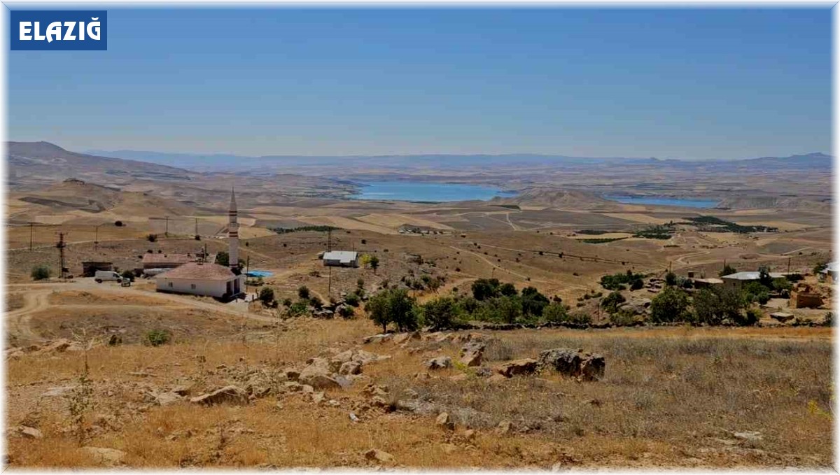 Elazığ'da bir köy ve mezralarında su sorunu giderildi