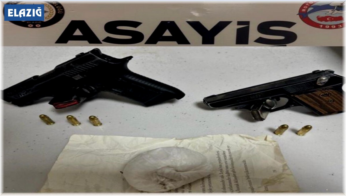 Elazığ'da bir şüpheli yakalanırken, 3 adet ruhsatsız tabanca ele geçirildi