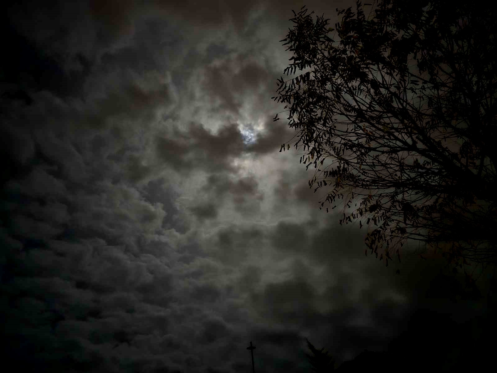 Elazığ'da bulutların görsel şöleni