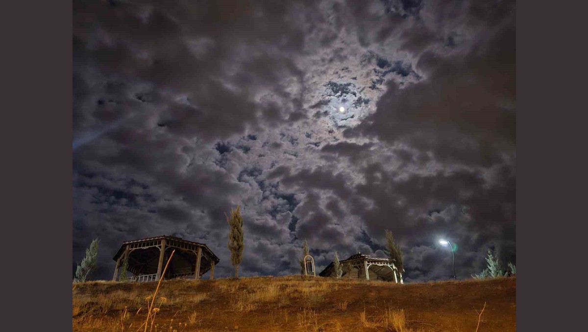 Elazığ'da bulutların görsel şöleni