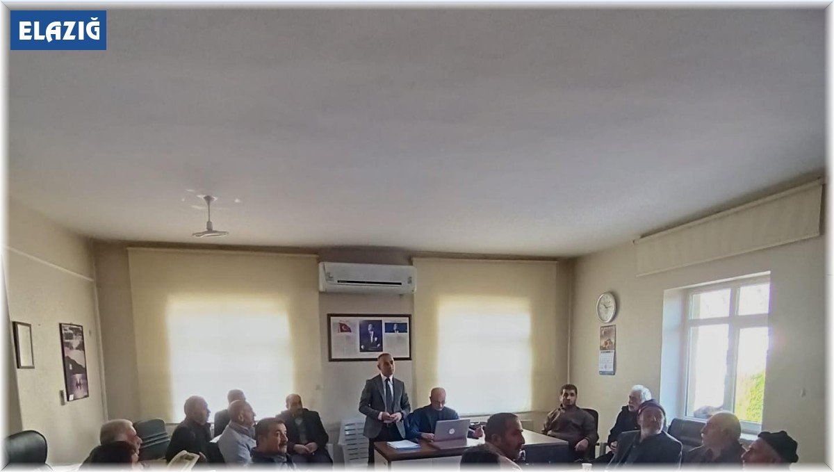Elazığ'da çiftçilere yönelik bilgilendirme toplantıları sürüyor