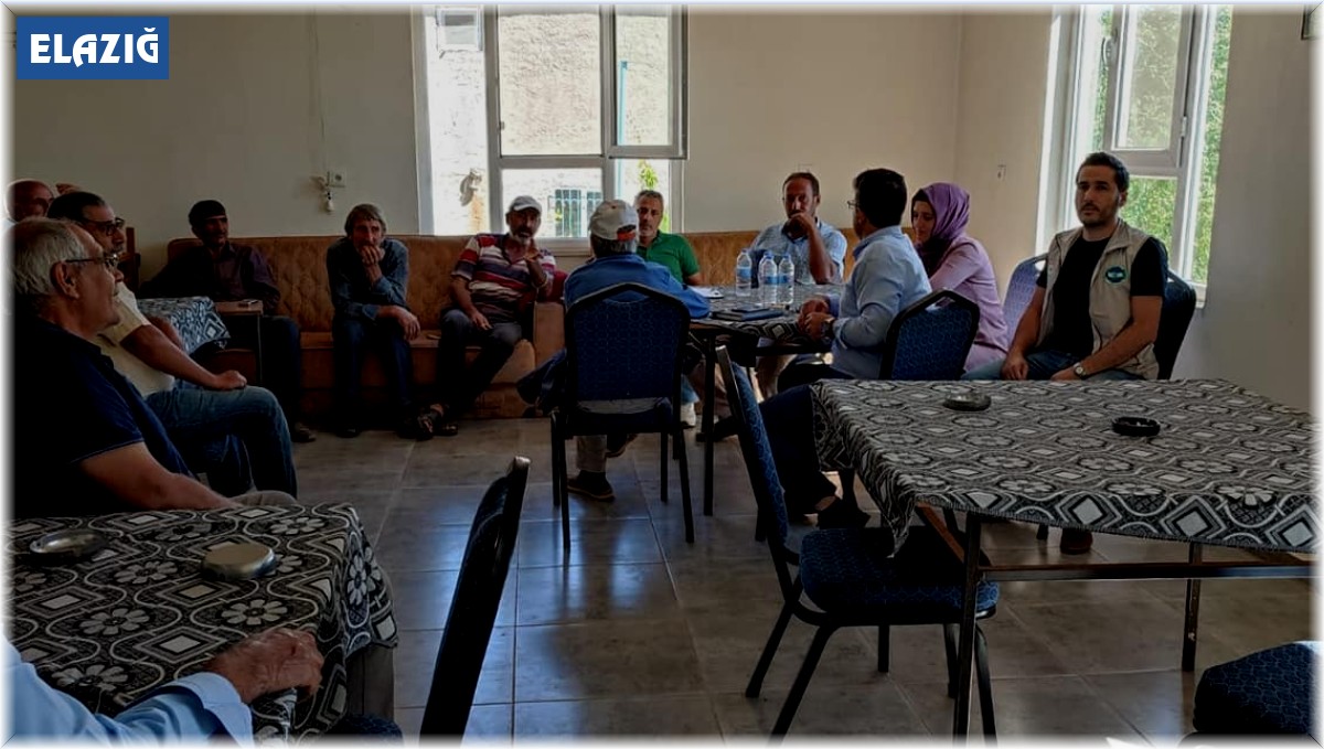 Elazığ'da çiftçilere yönelik bilgilendirme toplantısı