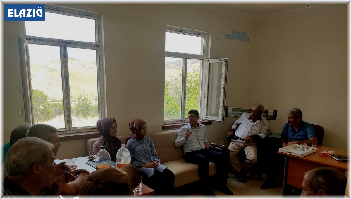 Elazığ'da çiftçilere yönelik bilgilendirme toplantısı