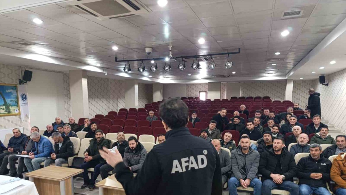 Elazığ'da çığ eğitimleri sürüyor