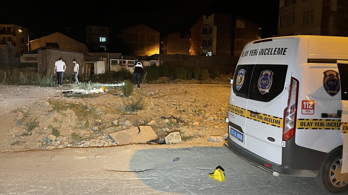 Elazığ'da çıkan silahlı kavgada 1 kişi yaralandı