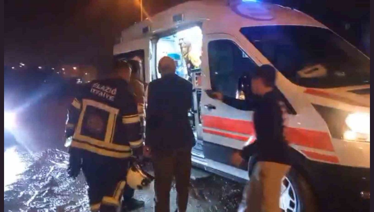 Elazığ'da çocuk, sobayı tinerle yakmak isterken yaralandı