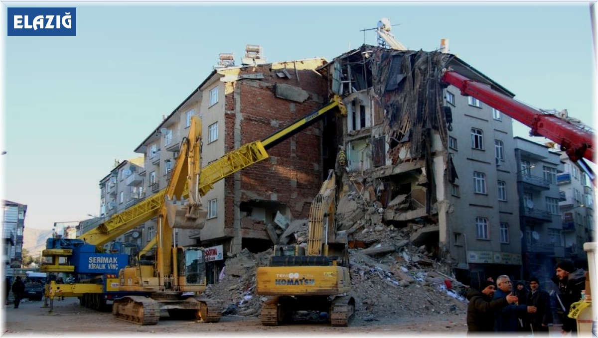 Elazığ'da çöken apartmanın betonarme projesini yapan sanığa 3 yıl mesleği yapmama cezası