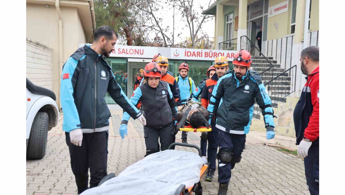 Elazığ'da deprem ve yangın tatbikatı gerçekleştirildi