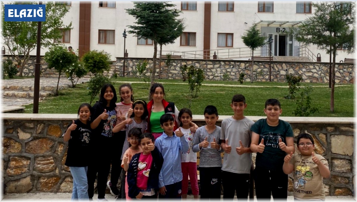 Elazığ'da depremzede çocuklar unutulmuyor
