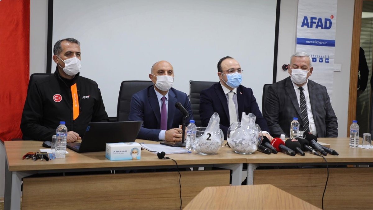 Elazığ'da depremzedeler için yapılan 676 konutun kurası çekildi