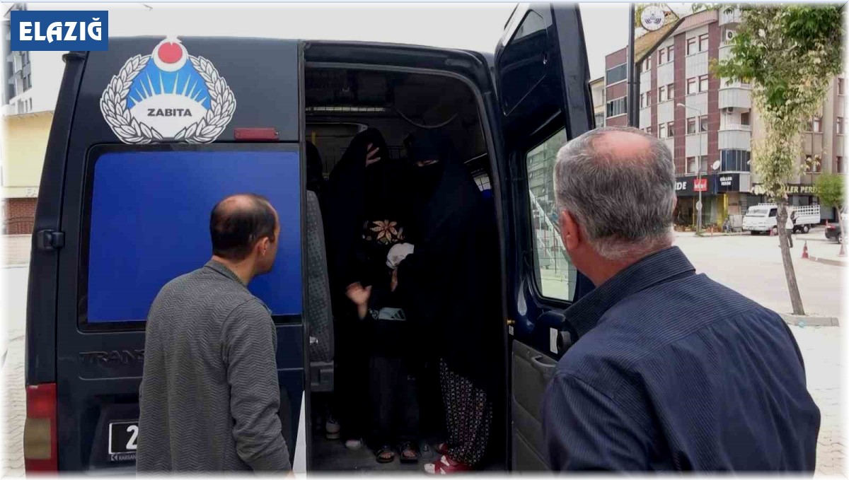 Elazığ'da dilenci operasyonu: Kimisi ilaç param yok dedi, kimileri de kamerayı görünce araçtan inmedi