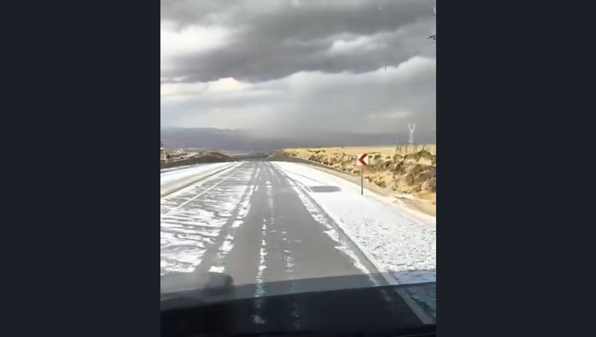 Elazığ'da dolu yağışı